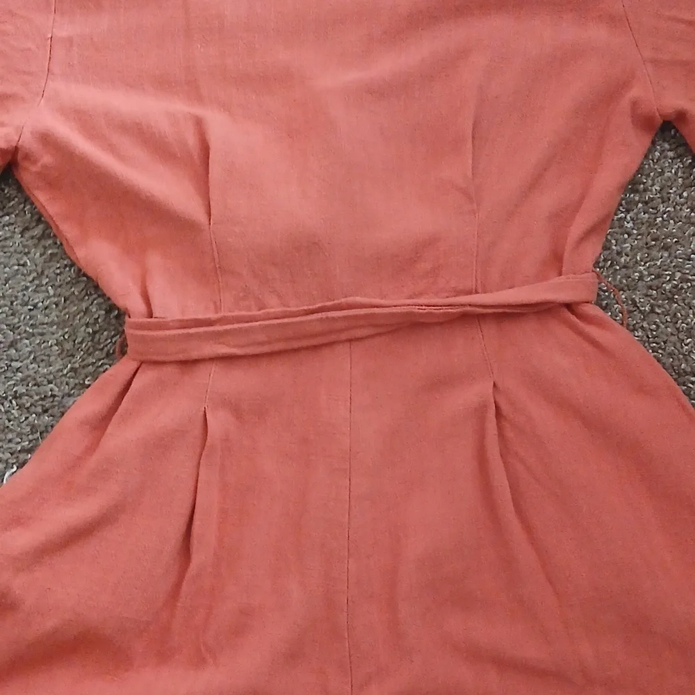 Lush coral solid tie waist Romper size Small - Picture 7 of 15